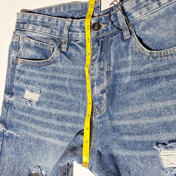 Rue21 Premium Relaxed Crop Distressed Raw Hem 32X26 NWT - Picture 13 of 16
